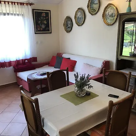 Angelina Apartament *